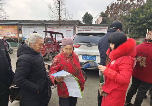 眉山市东坡区三苏镇：政策宣传进乡村 服务群众“零距离”
