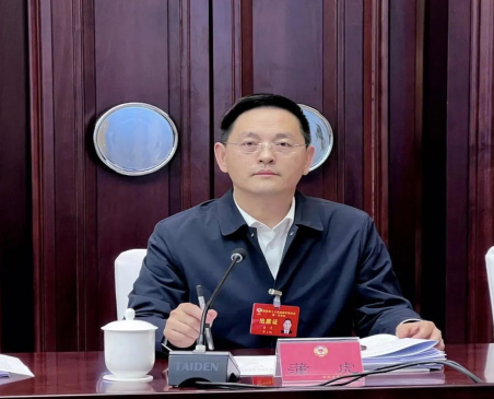心有猛虎担使命 细嗅蔷薇践初心  ——记民建“全国优秀会员”、民建四川成都高新区总支主委蒲虎 